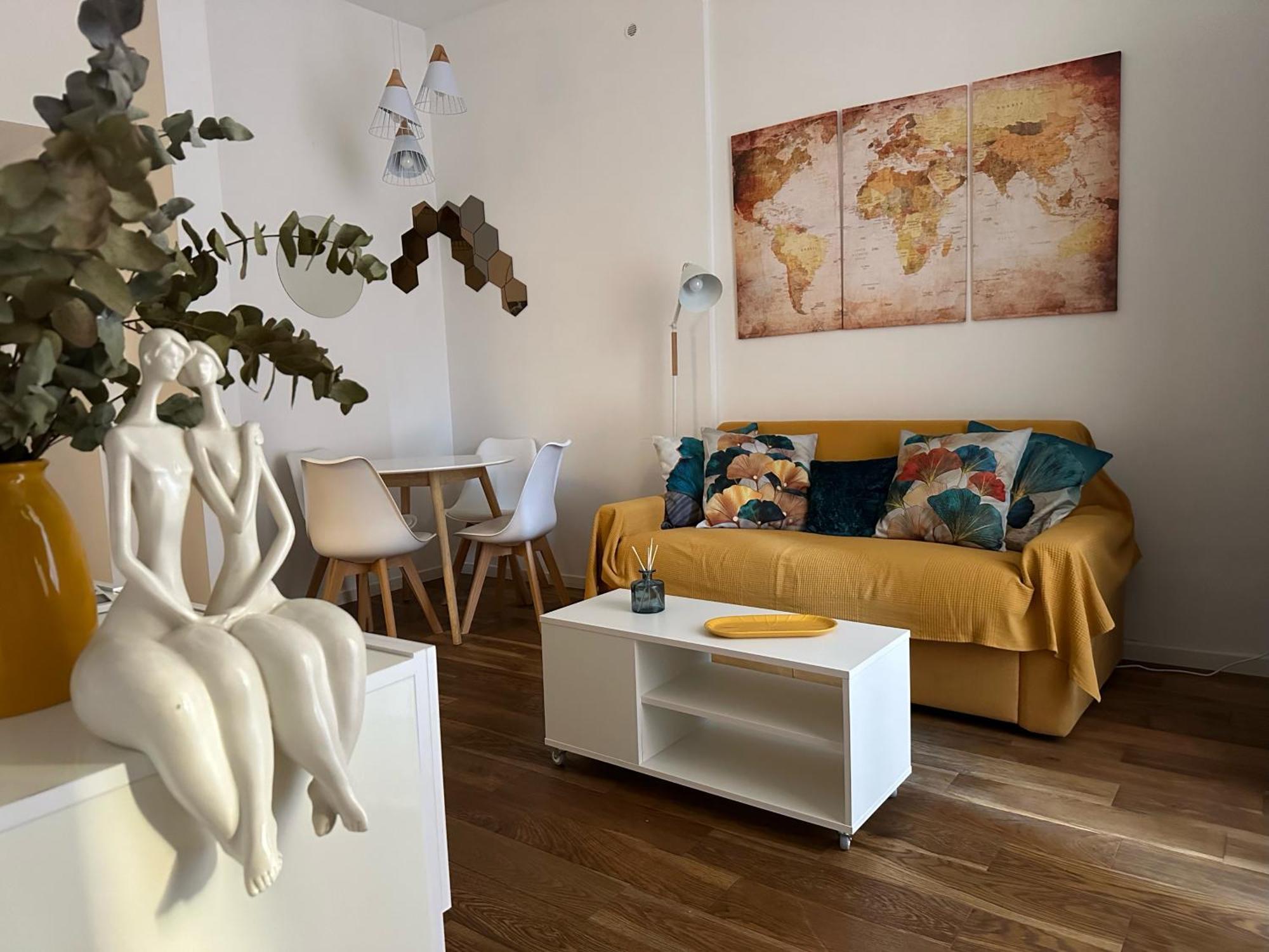 Cheerful Flat In Funky Apartamento